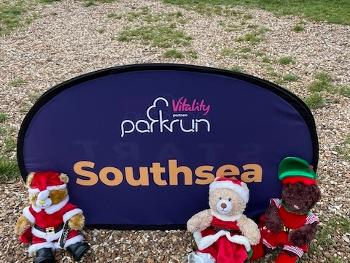 Southsea parkrun bears