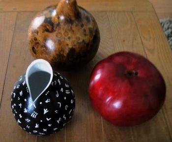 Stained Apple gourd, B&W gourd, Natural gourd