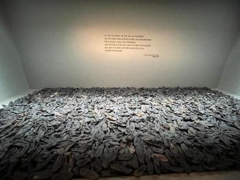 DC Holocaust exhibit "Shoes"