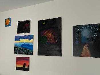 Photo of 6 amateur paintings