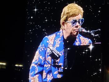 Elton John in Nissan Stadium,
Nashville 