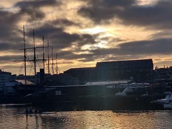 Docks in the morning 