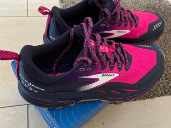 Trail shoes 