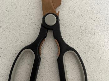 Multi function scissors 