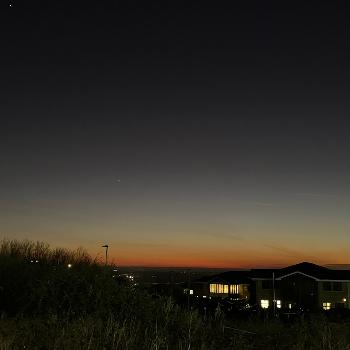 Western sky after sunset. Jupiter top left, Venus just left of Centre. 