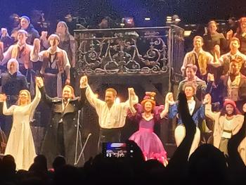 Les miserable photo of Alfie boe and cast