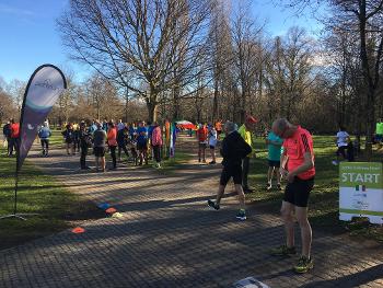 parkrunners gathering for Milano Nord parkrun. 