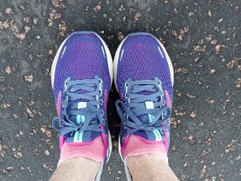 Lovely blue/pink running shoes 