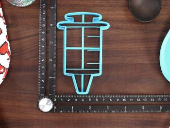 Syringe cookie cutter