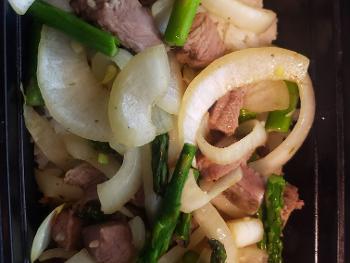 Lamb, asparagus stir fry