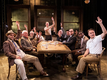 Picture of cast of 12 Angry Men UK Tour