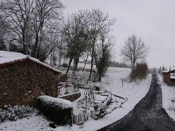 Snow in the countryside on 1st April