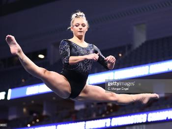 Alyssa Lyn Baumann - gymnast 