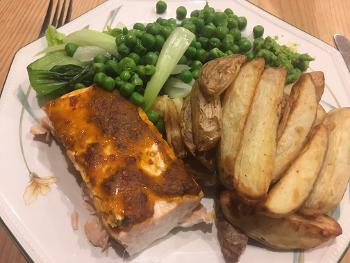 Salmon and actifry chips 